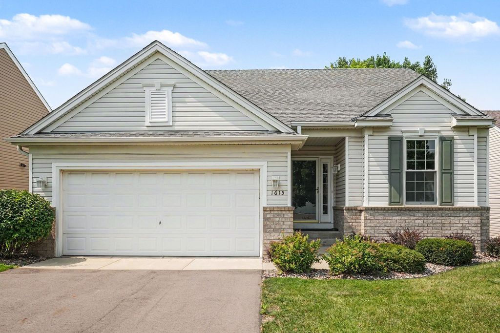 1615 Johnny Cake Ridge Lane L, Eagan, MN 55122 — exterior