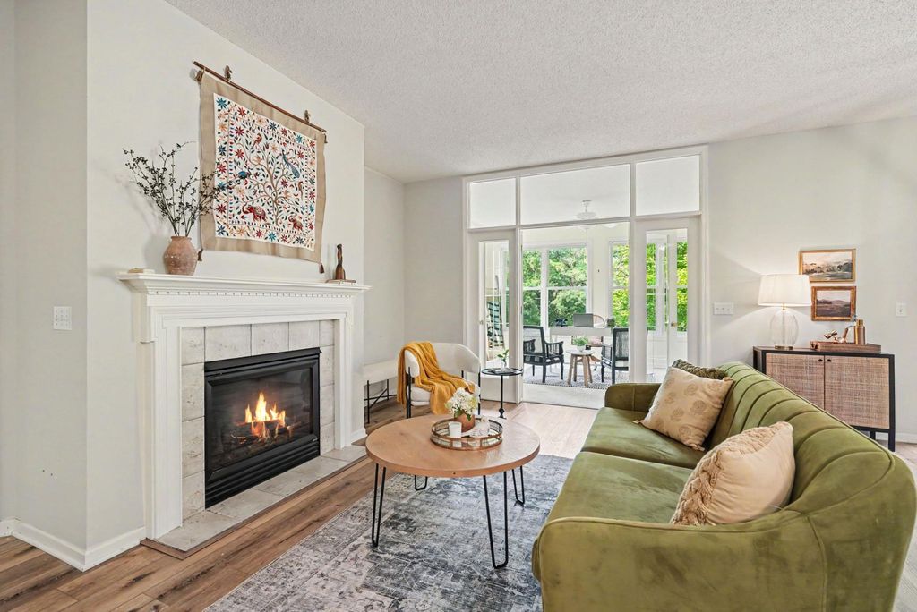 1615 Johnny Cake Ridge Lane L, Eagan, MN 55122 — photo 3