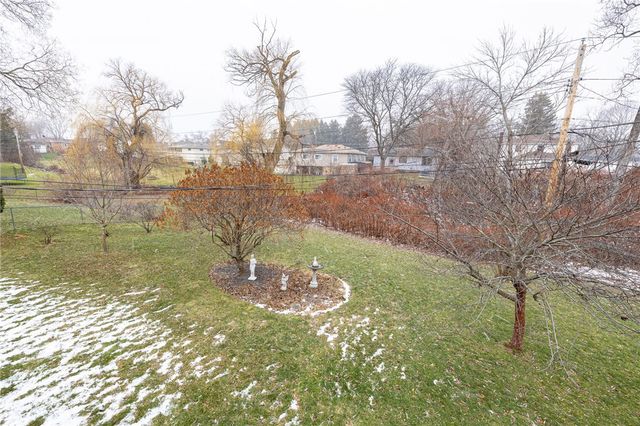 59 Creekside Drive, Irondequoit, NY 14622