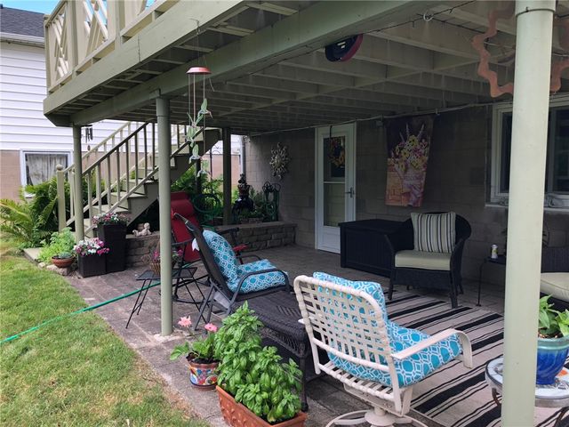 59 Creekside Drive, Irondequoit, NY 14622