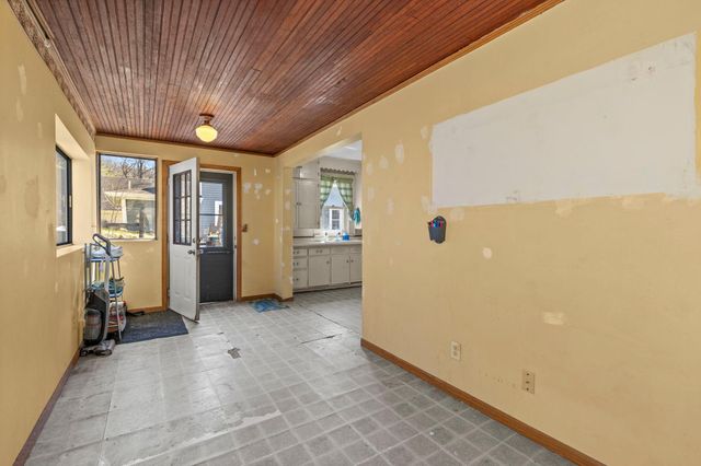 320 S Adams Street, Saint Croix Falls, WI 54024