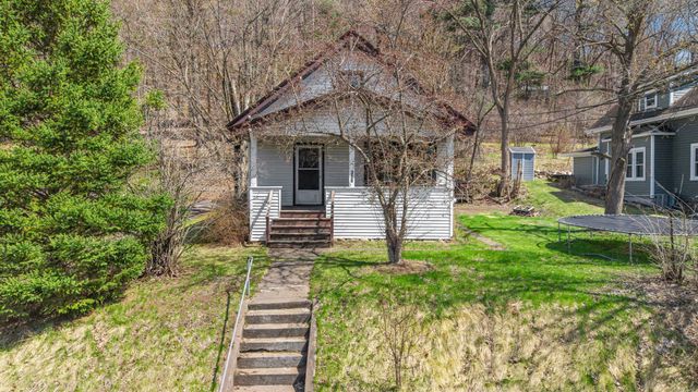 320 S Adams Street, Saint Croix Falls, WI 54024