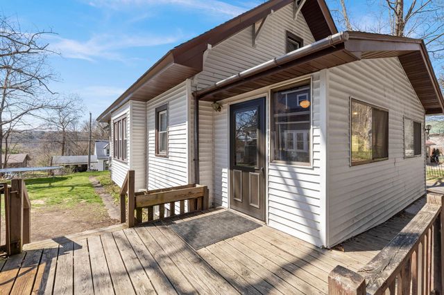 320 S Adams Street, Saint Croix Falls, WI 54024