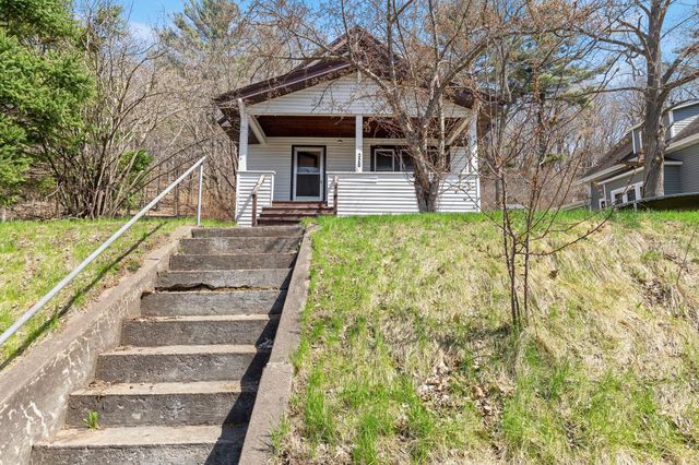 320 S Adams Street, Saint Croix Falls, WI 54024