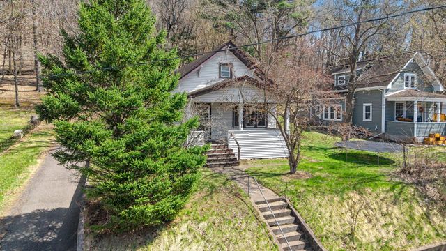 320 S Adams Street, Saint Croix Falls, WI 54024