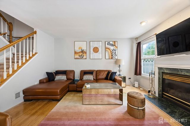 301 Pheasant Run, South Brunswick, NJ 08852