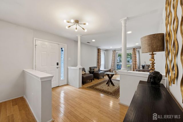 301 Pheasant Run, South Brunswick, NJ 08852
