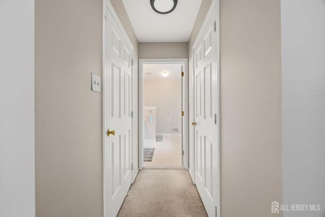 301 Pheasant Run, South Brunswick, NJ 08852