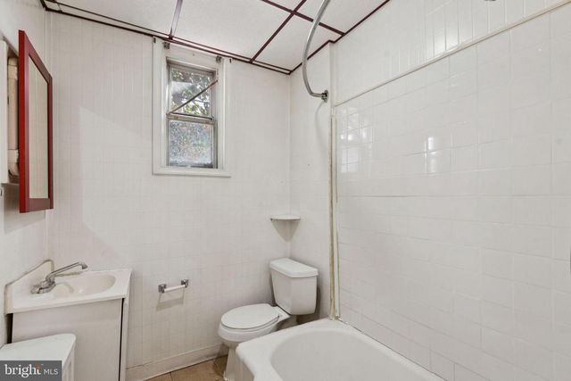 2831 ALMOND ST, Philadelphia, PA 19134