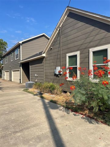 517 Atchison Street, Sealy, TX 77474