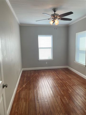 517 Atchison Street, Sealy, TX 77474