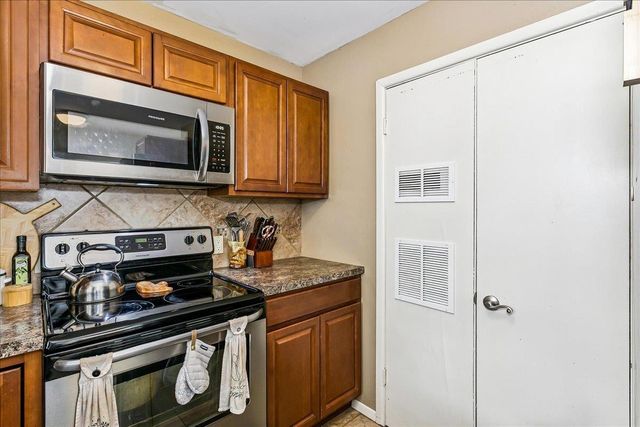 1000 N DERBY, Derby, KS 67037