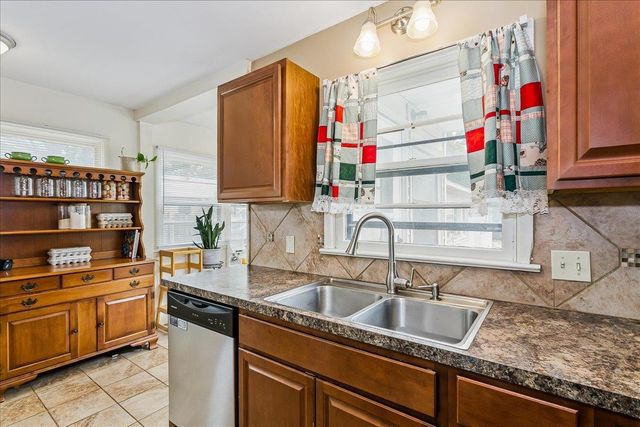 1000 N DERBY, Derby, KS 67037