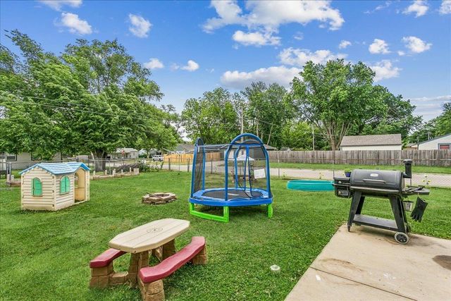 1000 N DERBY, Derby, KS 67037