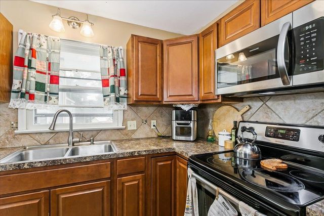 1000 N DERBY, Derby, KS 67037