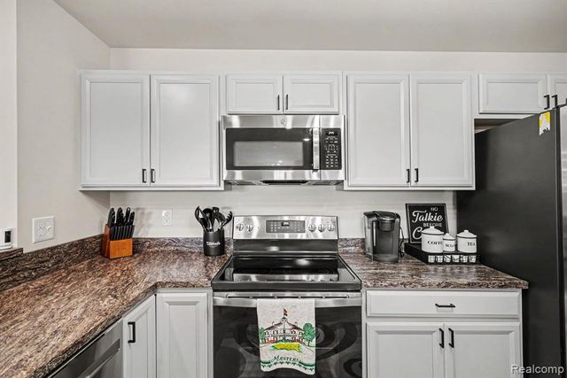 22056 Andover Drive 93, Macomb, MI 48042