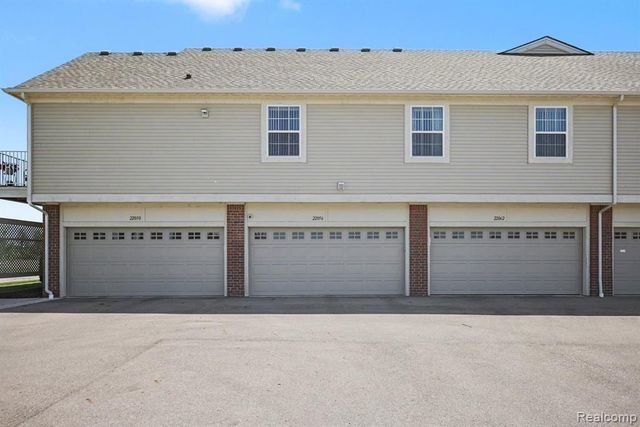22056 Andover Drive 93, Macomb, MI 48042
