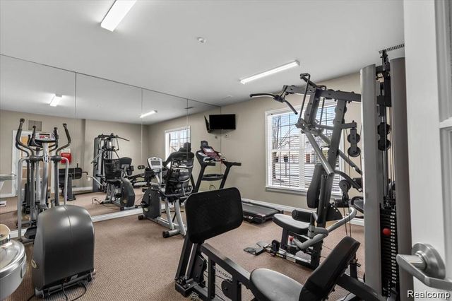 22056 Andover Drive 93, Macomb, MI 48042