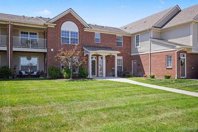 22056 Andover Drive 93, Macomb, MI 48042