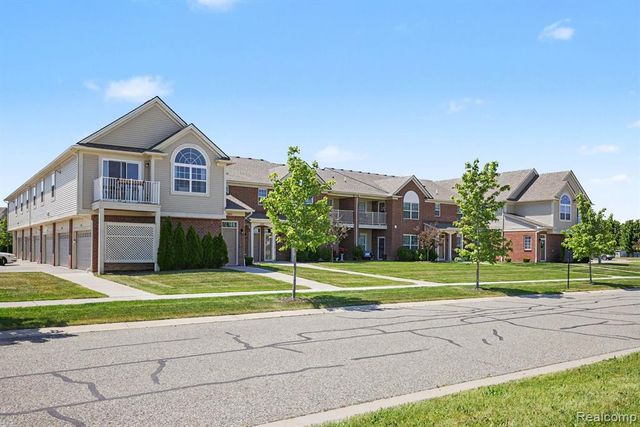 22056 Andover Drive 93, Macomb, MI 48042
