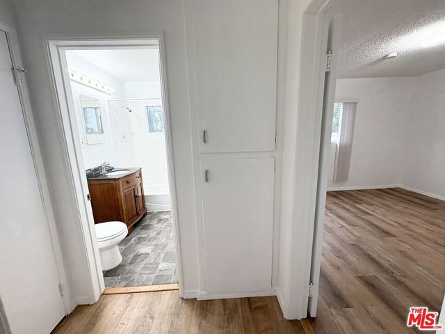 534 Santa Clara Avenue 6, Venice, CA 90291