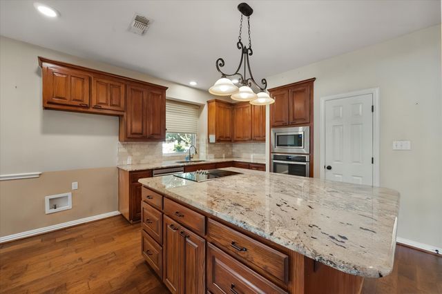 1200 Danbury Drive, Mansfield, TX 76063