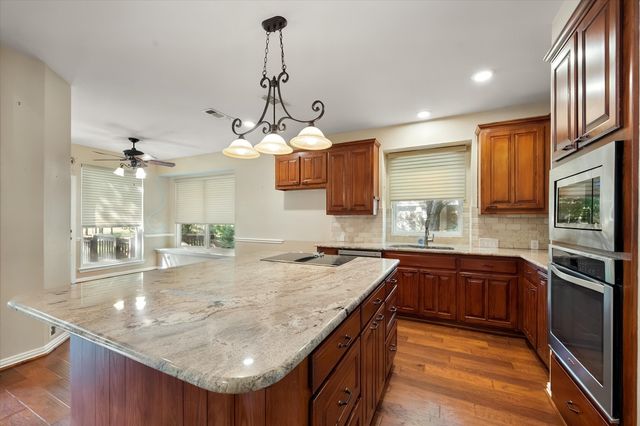 1200 Danbury Drive, Mansfield, TX 76063