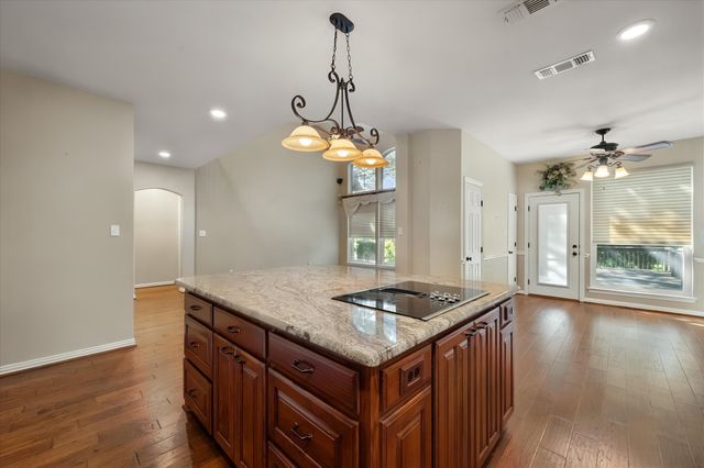 1200 Danbury Drive, Mansfield, TX 76063