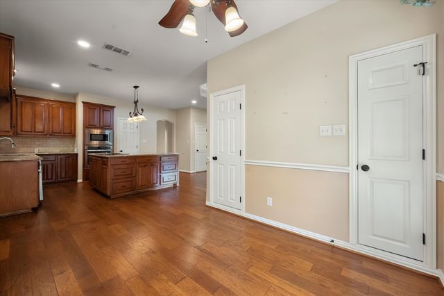 1200 Danbury Drive, Mansfield, TX 76063