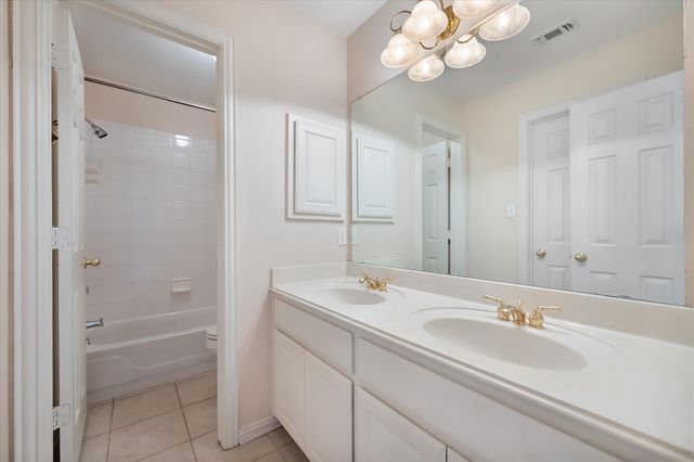 1200 Danbury Drive, Mansfield, TX 76063