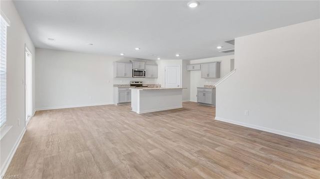 4697 Mount Hope Drive, Winston-salem, NC 27107
