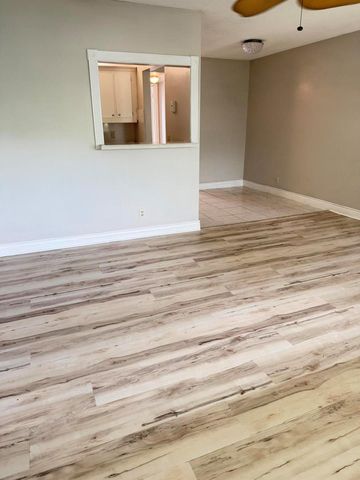 179 Windsor H, West Palm Beach, FL 33417