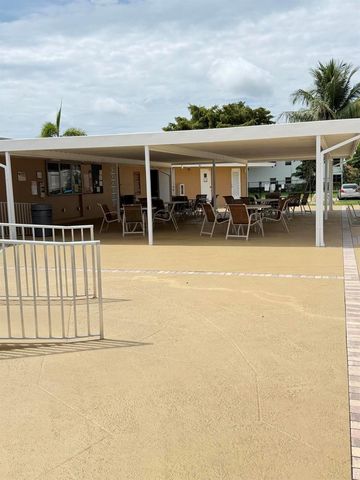 179 Windsor H, West Palm Beach, FL 33417