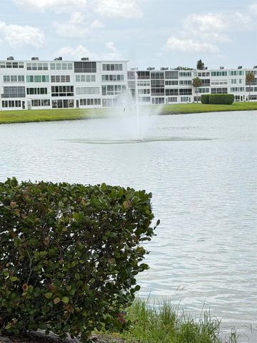179 Windsor H, West Palm Beach, FL 33417