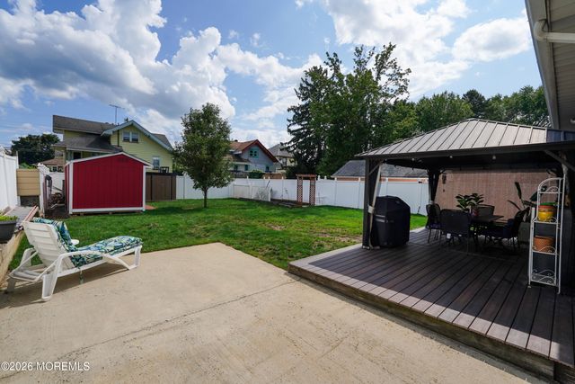 112 Mccutcheon Avenue, Sayreville, NJ 08872