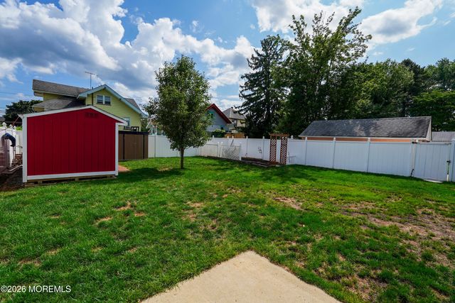 112 Mccutcheon Avenue, Sayreville, NJ 08872