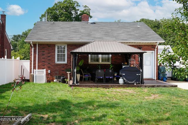 112 Mccutcheon Avenue, Sayreville, NJ 08872