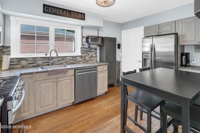 112 Mccutcheon Avenue, Sayreville, NJ 08872