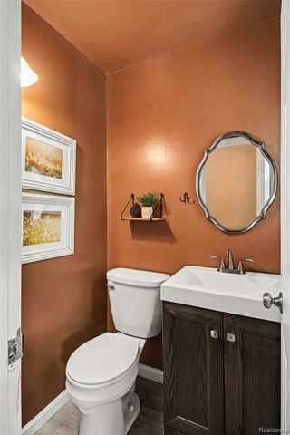 120 Westdale Drive, Howell, MI 48843