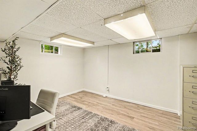 120 Westdale Drive, Howell, MI 48843