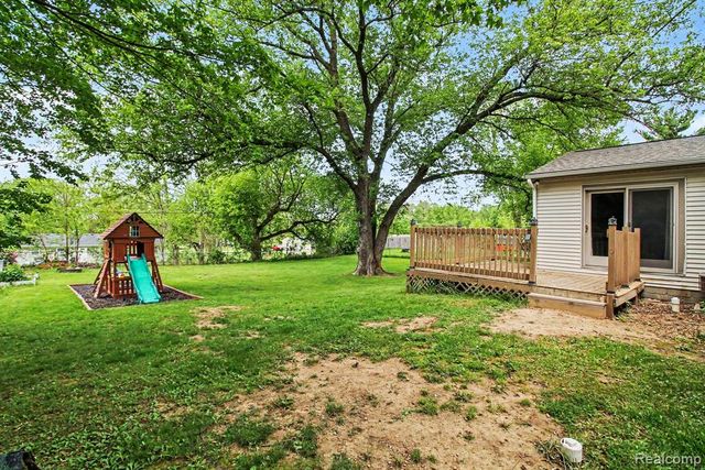 120 Westdale Drive, Howell, MI 48843