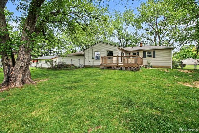 120 Westdale Drive, Howell, MI 48843