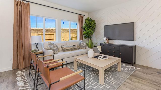 1848 Talavera Dr, Lincoln, CA 95648