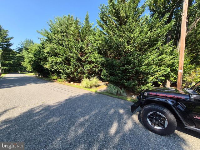 102 28TH AVE, Monroeville, NJ 08343