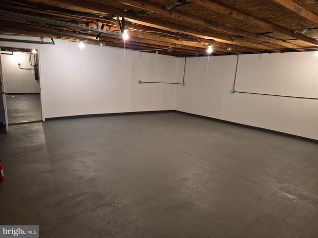 102 28TH AVE, Monroeville, NJ 08343
