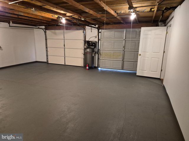 102 28TH AVE, Monroeville, NJ 08343
