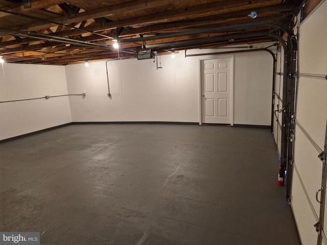 102 28TH AVE, Monroeville, NJ 08343