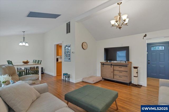 1038 Juniper St N, Keizer, OR 97303