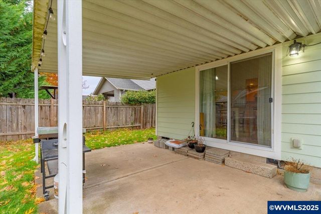 1038 Juniper St N, Keizer, OR 97303