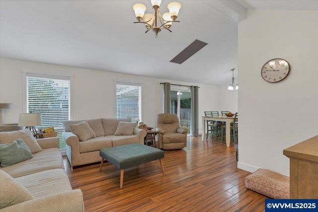 1038 Juniper St N, Keizer, OR 97303